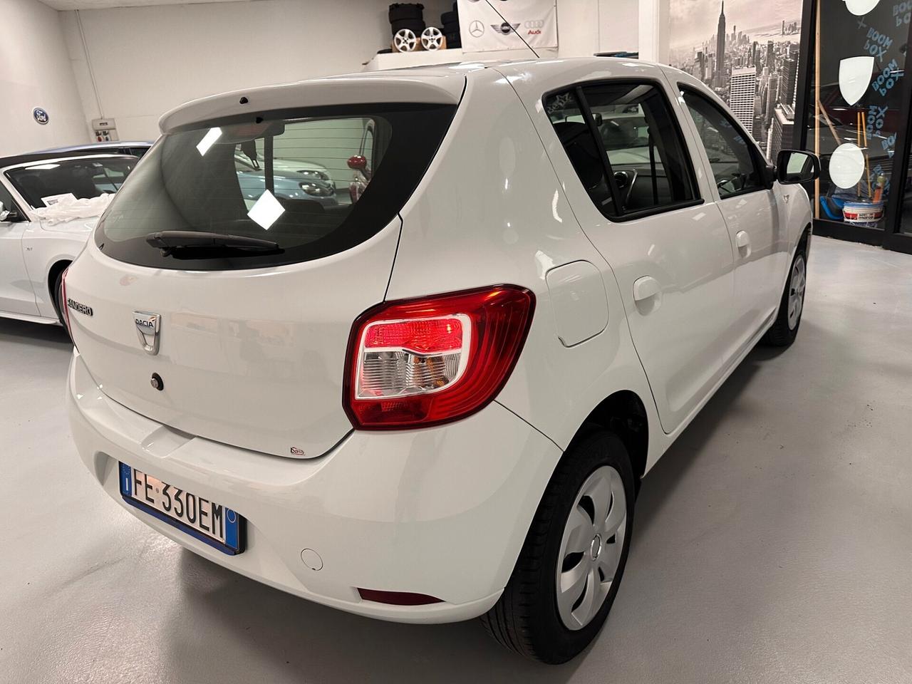 DACIA SANDERO GPL DI FABBRICA 5 PORTE