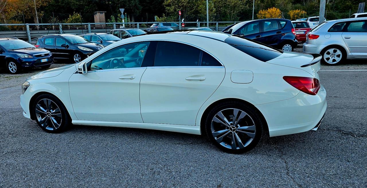 Mercedes-benz CLA 180 d Premium