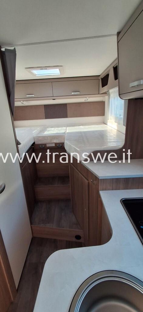 Carado I338 motorhome con letti gemelli