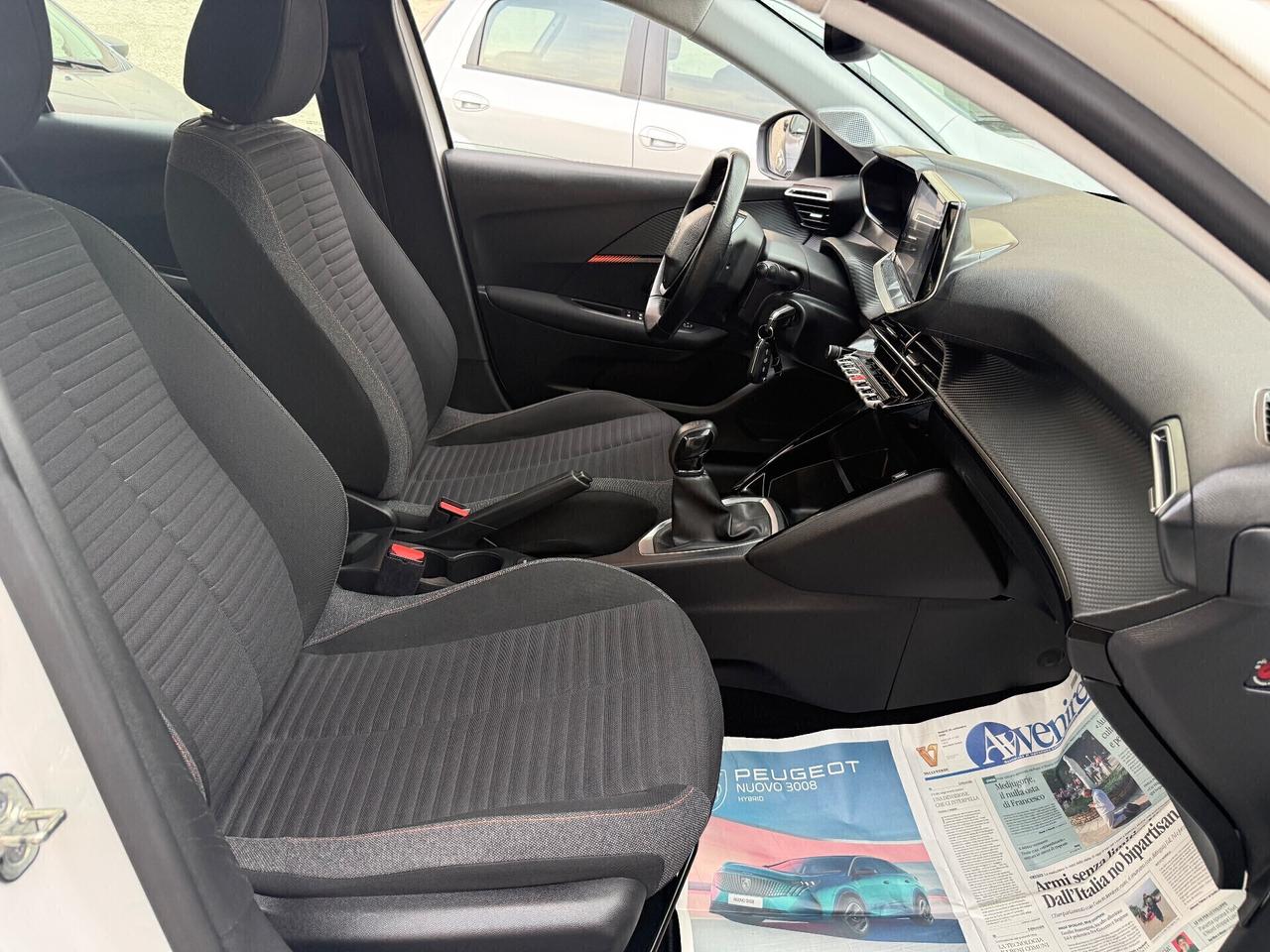 Peugeot 208 1.2benzina - 2020