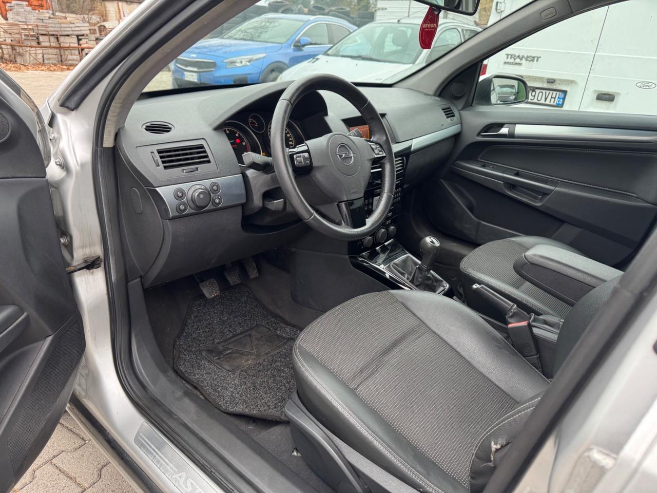 Opel Astra 1.7 CDTI 101CV 5 porte Cosmo