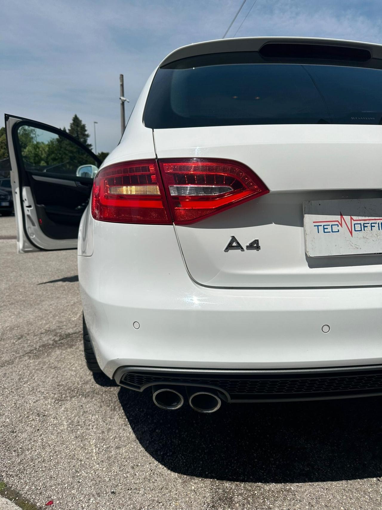 Audi A4 Avant 2.0 TDI 150 CV S-LINE
