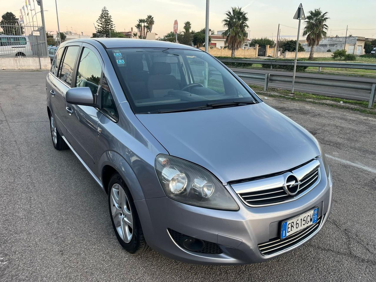 Opel Zafira 1.8 GPL-TECH Cosmo Unipro 2010