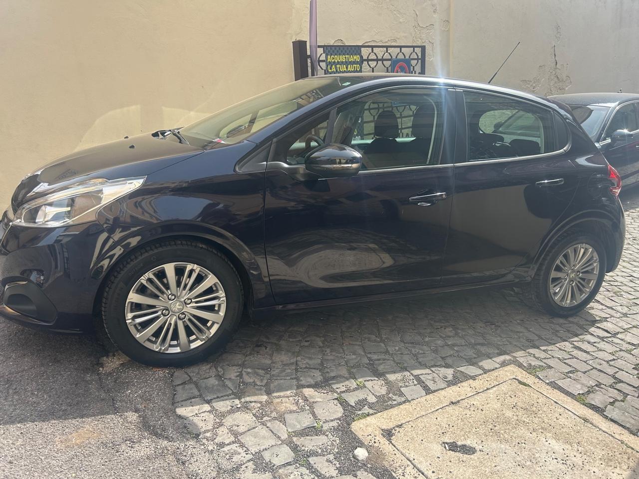Peugeot 208 BlueHDi 75 5 porte Allure
