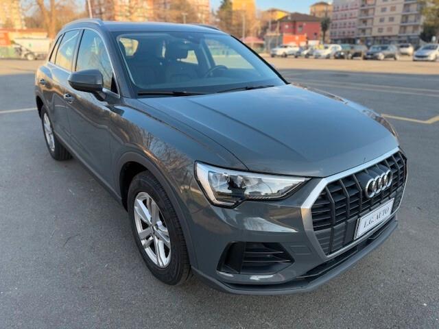 Audi Q3 35 TDI S tronic Business