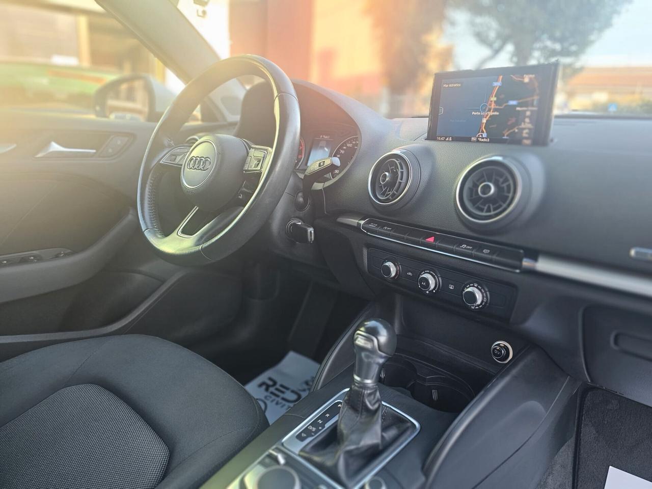 Audi A3 SPB 1.4 TFSI S tronic g-tron Business