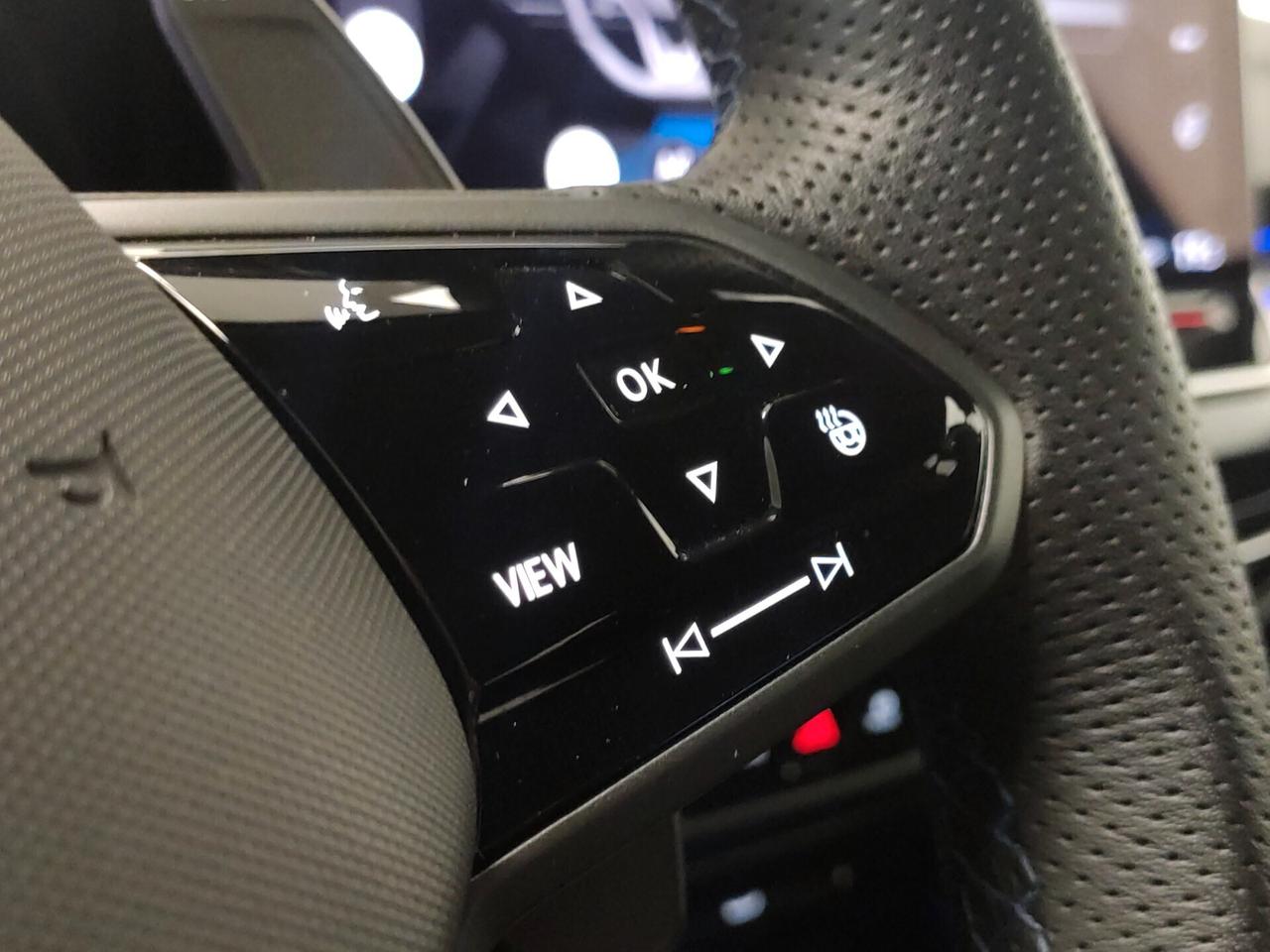 Volkswagen Golf GTI 2.0 TSI R DSG 4Motion Black Edition