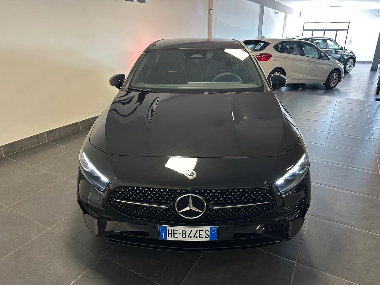 MERCEDES-BENZ A180D PACK PREMIUM AMG 116CV PRONTA CONSEGNA