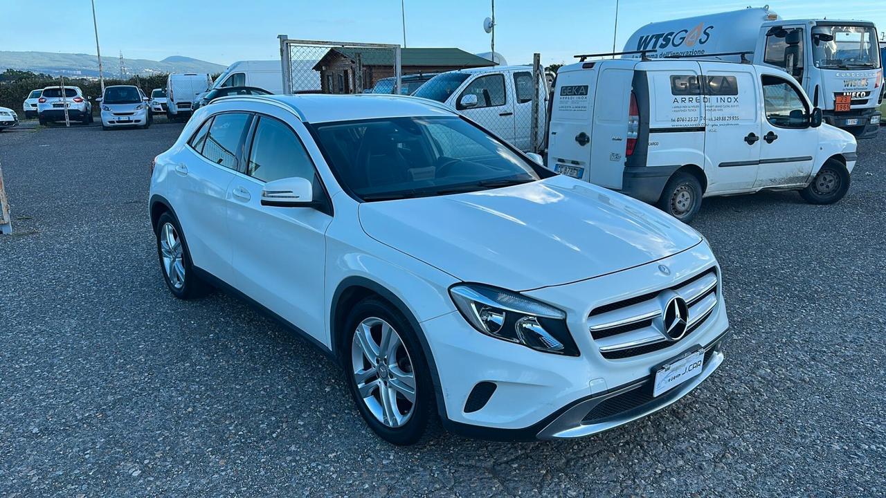 Mercedes-benz GLA 200 d Automatic Premium