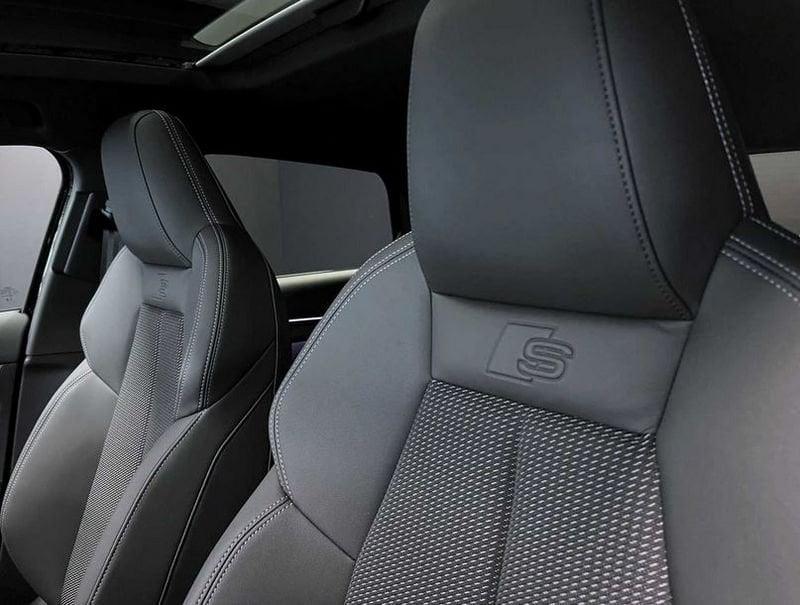 Audi A3 35 TFSI MHEV 150cv S-Tronic S-LINE (Tetto Apribile, HiFi SONOS, Matrix LED, Safety Plus)