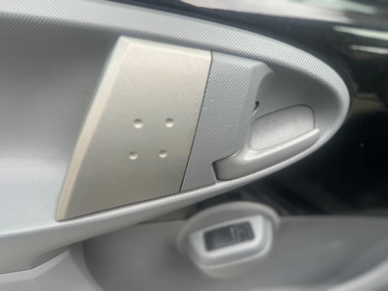 Peugeot 107 1.0 68CV 5p. automatica 2007