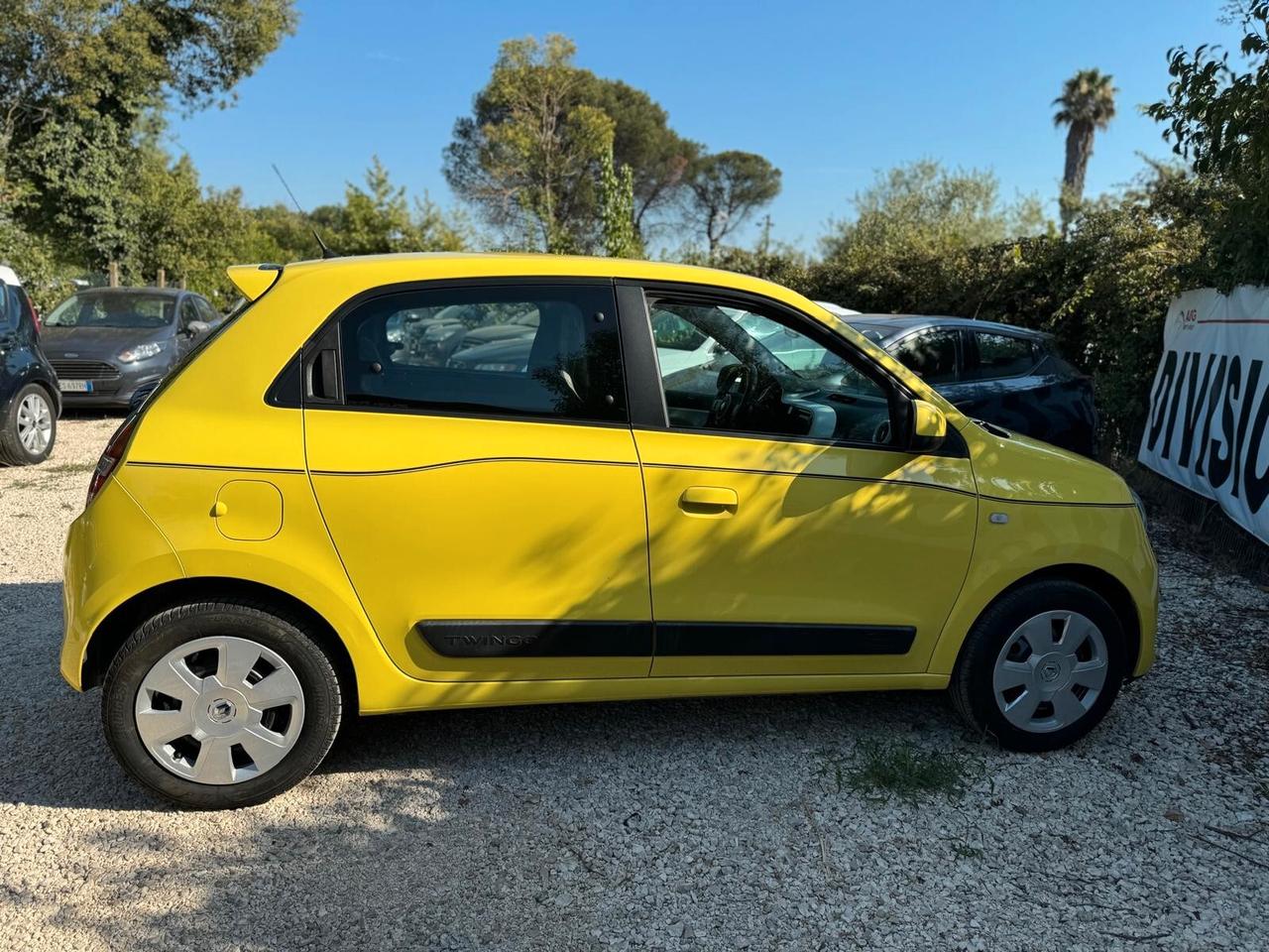 Renault Twingo SCe EDC Intens