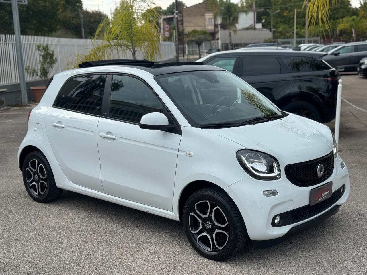 Smart ForFour 70 1.0 Passion LED NAV 2018