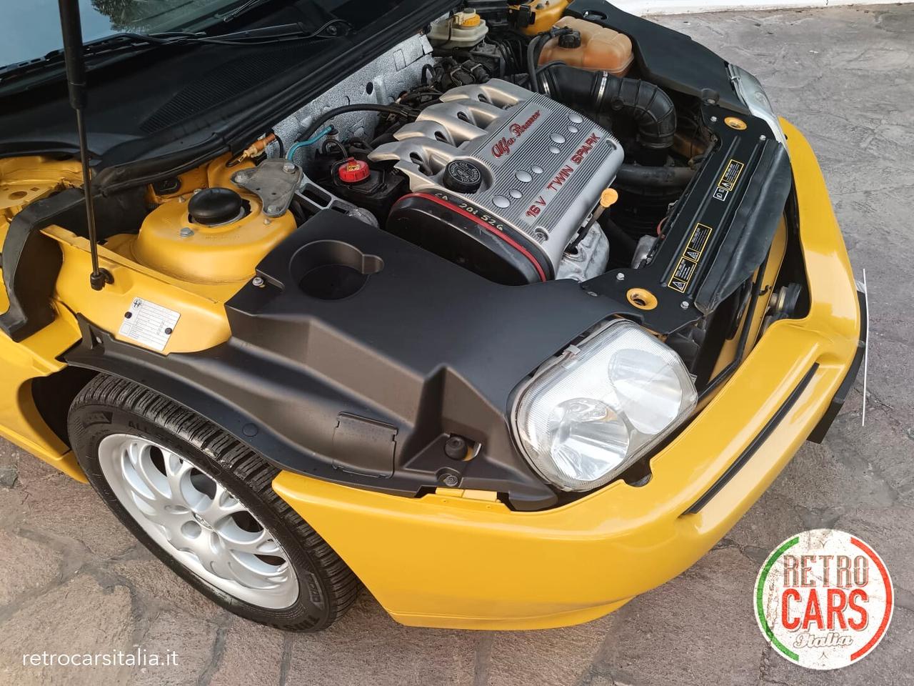 Alfa Romeo Spider 1800 Twin Spark 16V