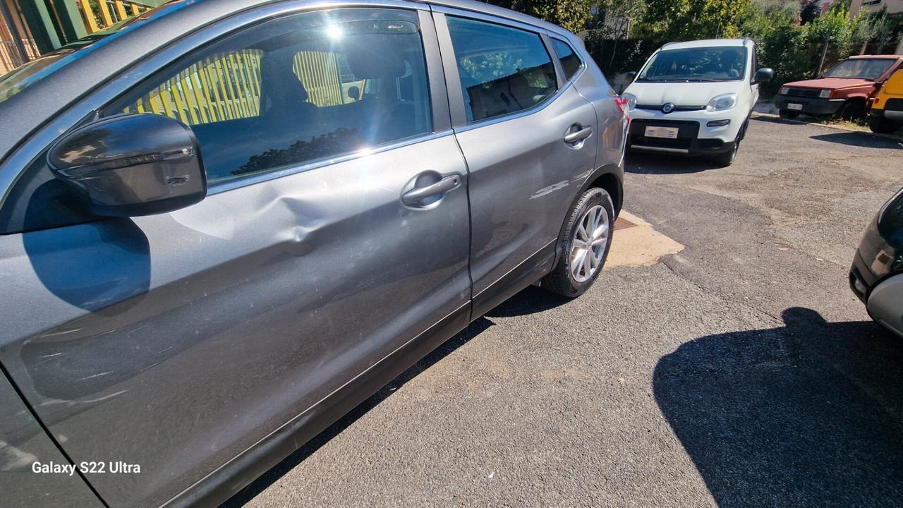 Nissan Qashqai 1.5 dCi Visia