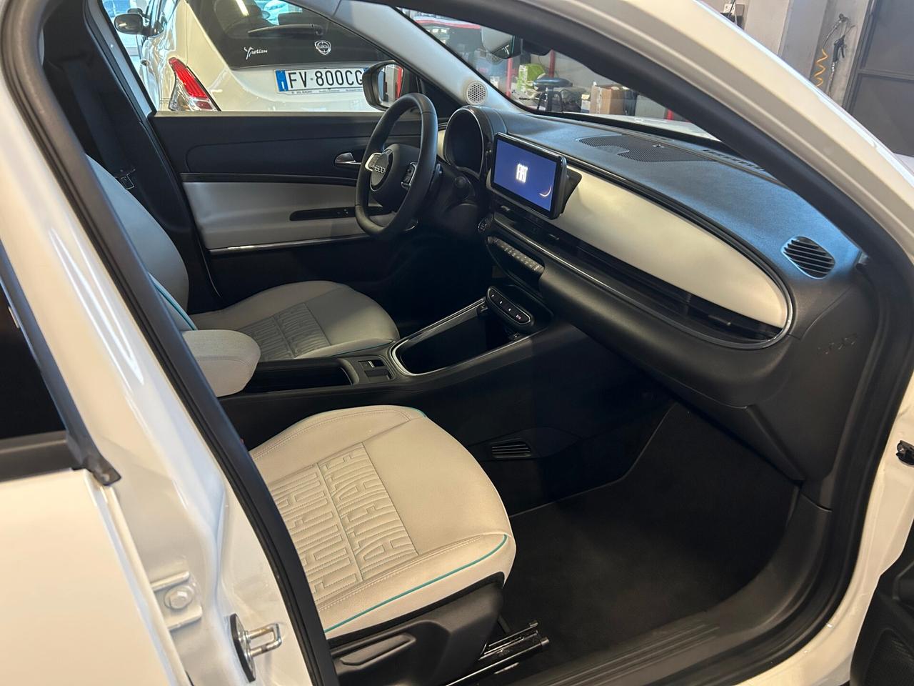 Fiat 600 Hybrid 110 CV DCT MHEV La Prima II