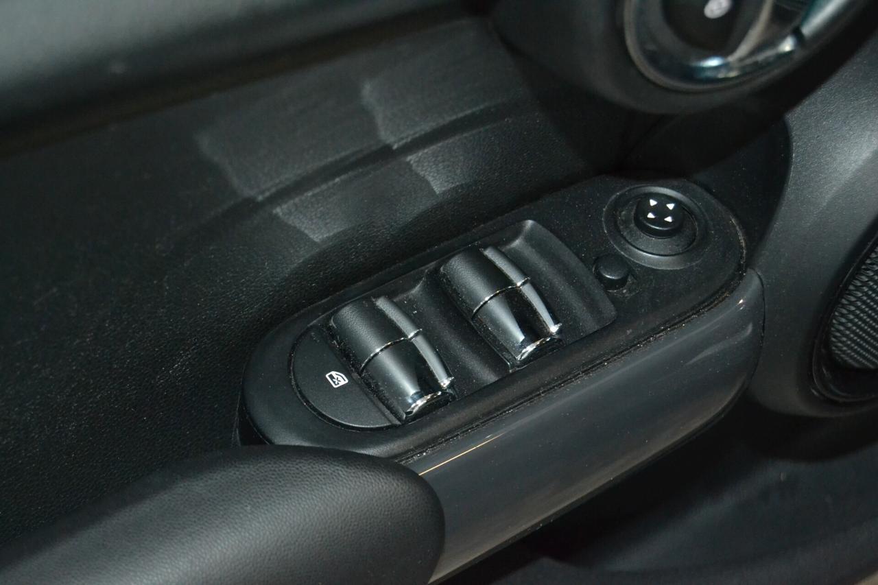 Mini Cooper 1.5D 5PORTE/Xenon/Cruise/115Cv