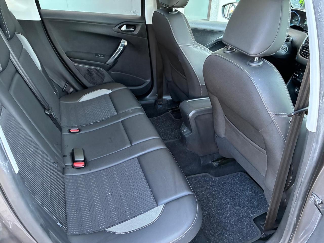Peugeot 2008 BlueHDi 100 GT Line