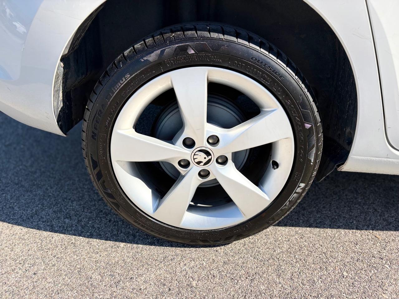 Skoda Rapid 1.2 benzina 2013 Elegance