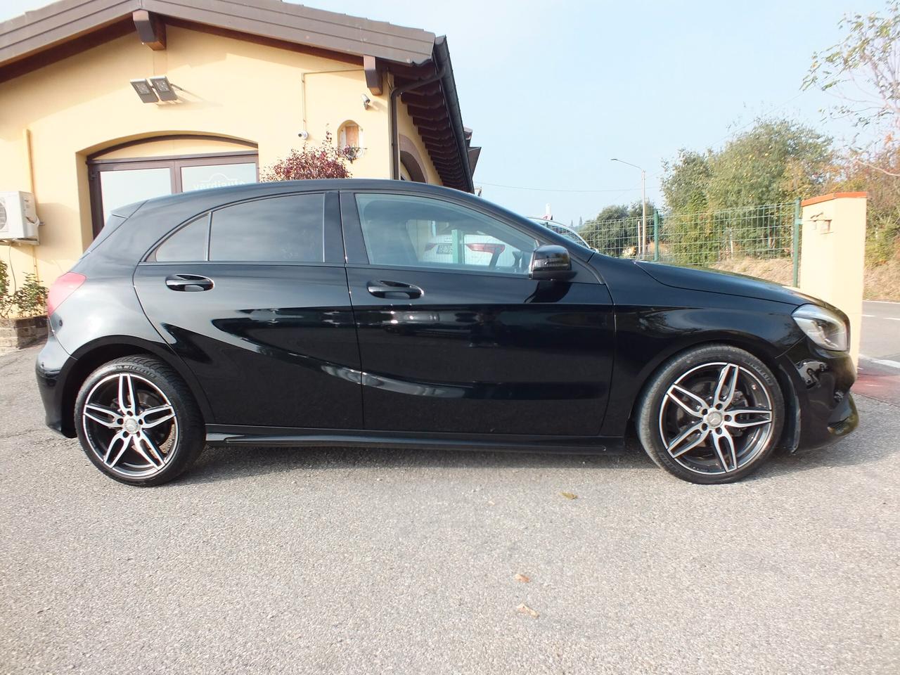 MB-A-180 PREMIUM AMG PACK UNIPROPRIETARIO