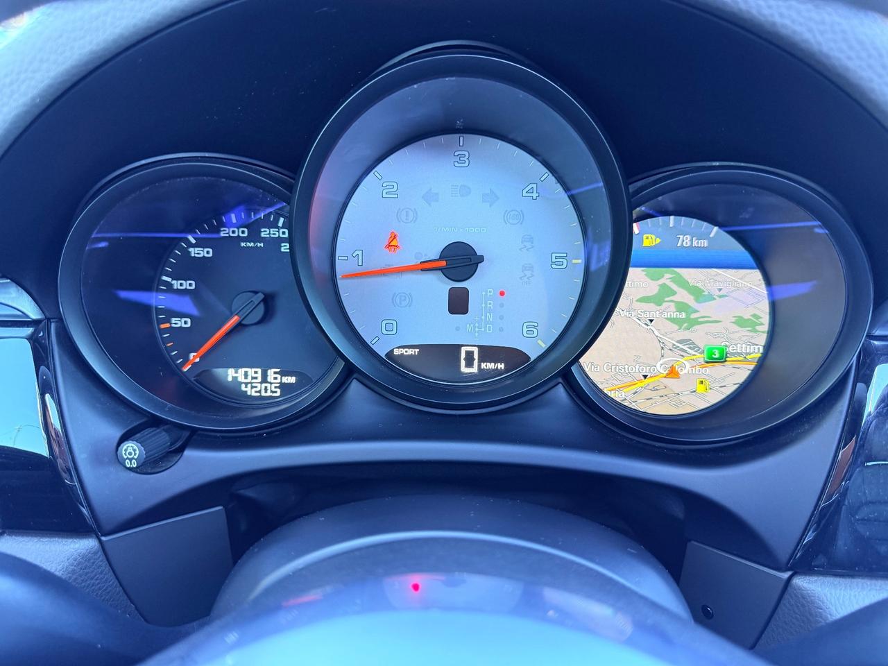 Porsche Macan 3.0 S Diesel tetto apribile in garanzia