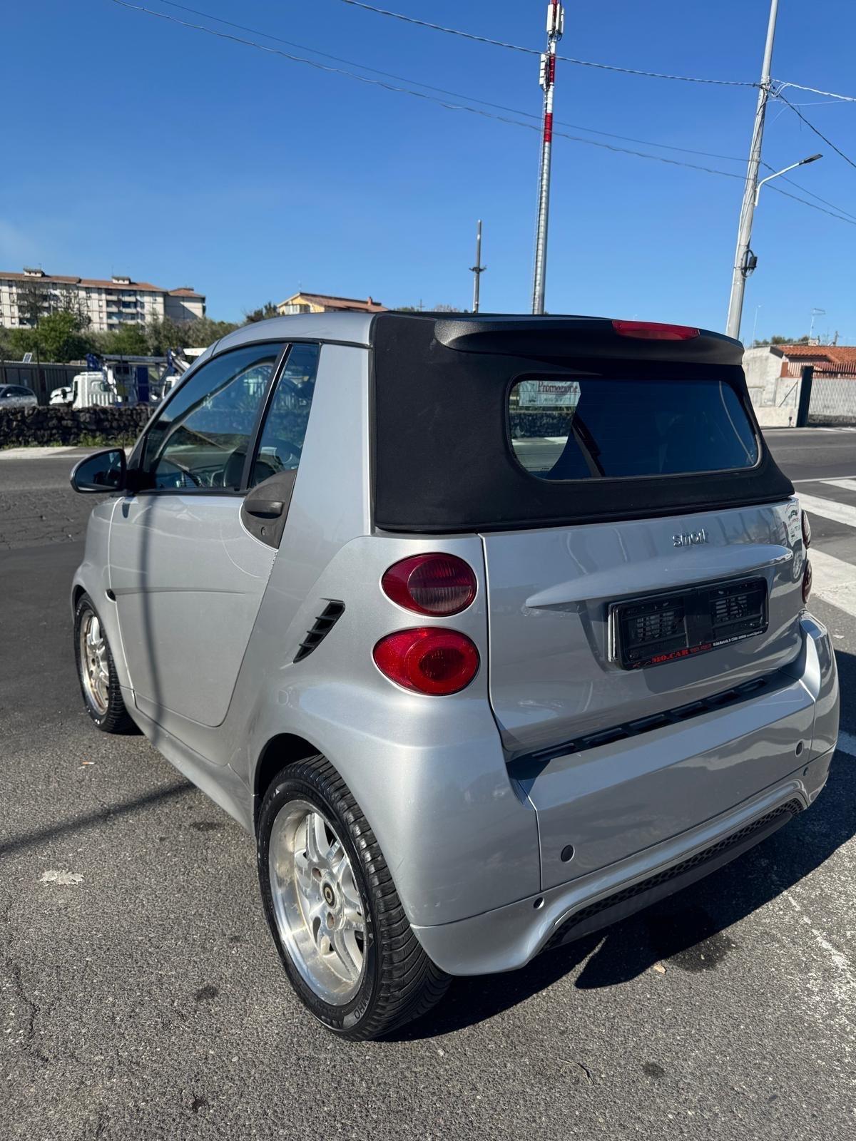 Smart ForTwo 1000 62 kW cabrio passion