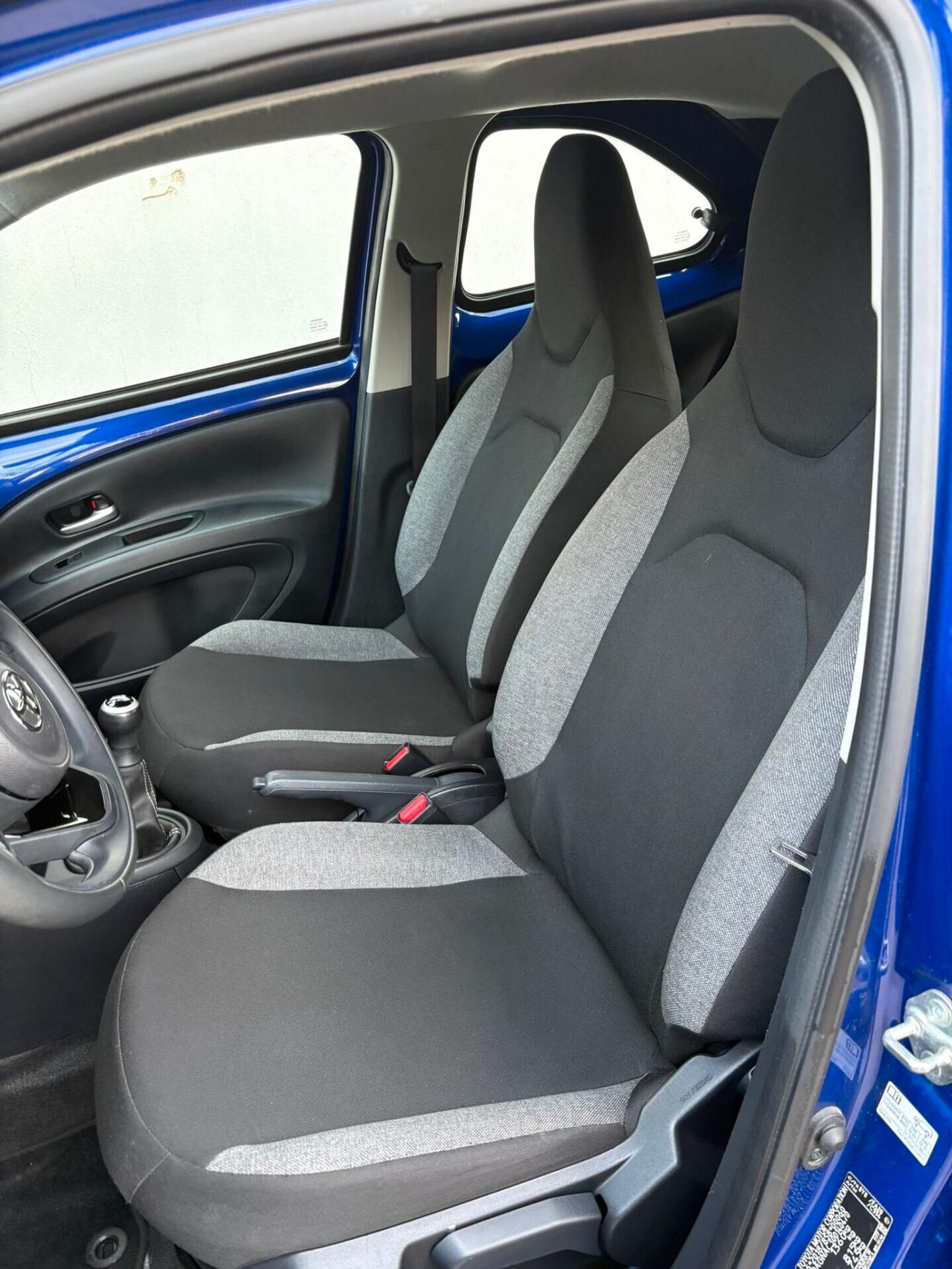 Toyota Aygo X 1.0 VVT-i MT Play