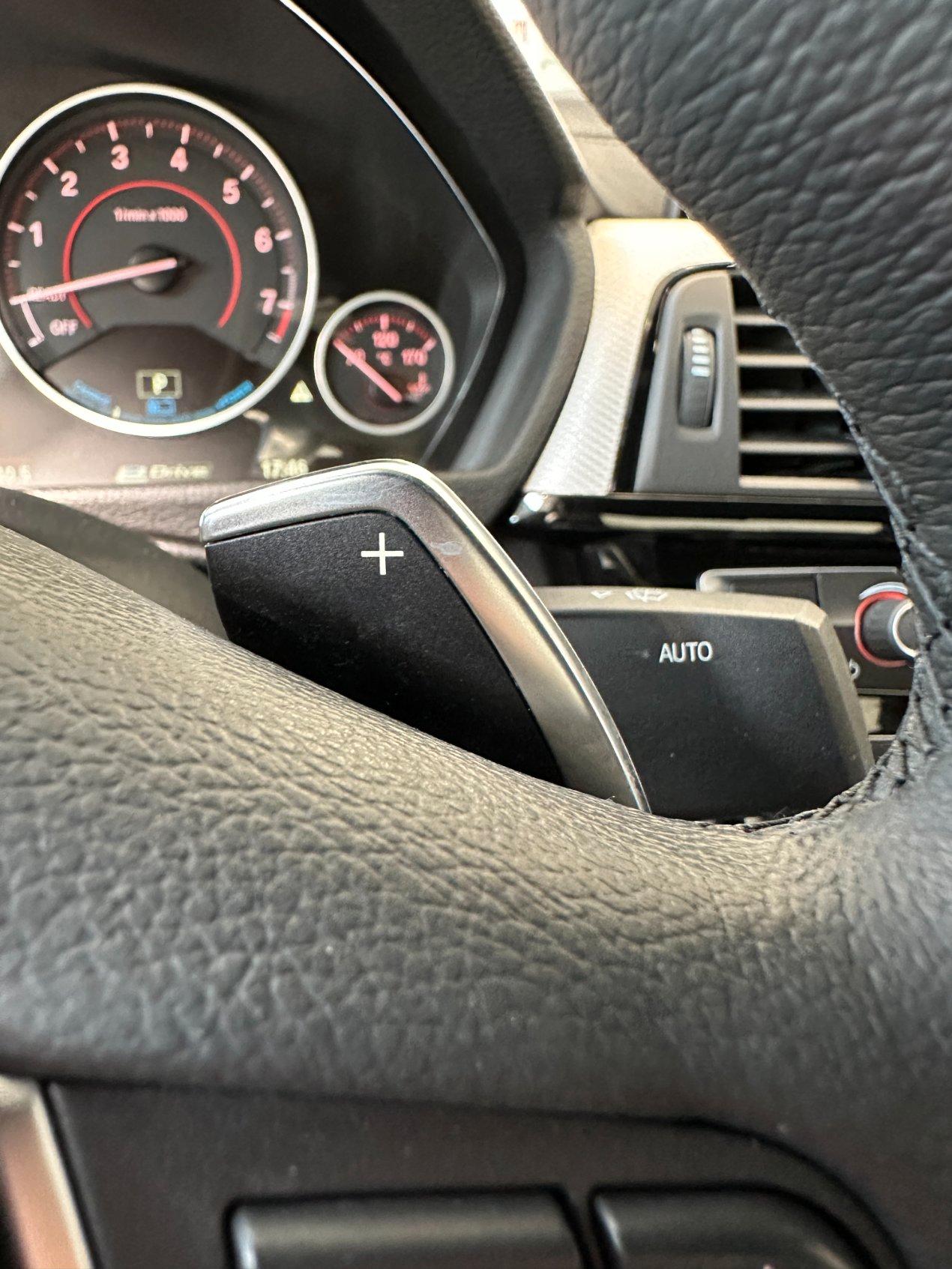 BMW 330 e Msport auto-LED-18"-Telecamera-Navi