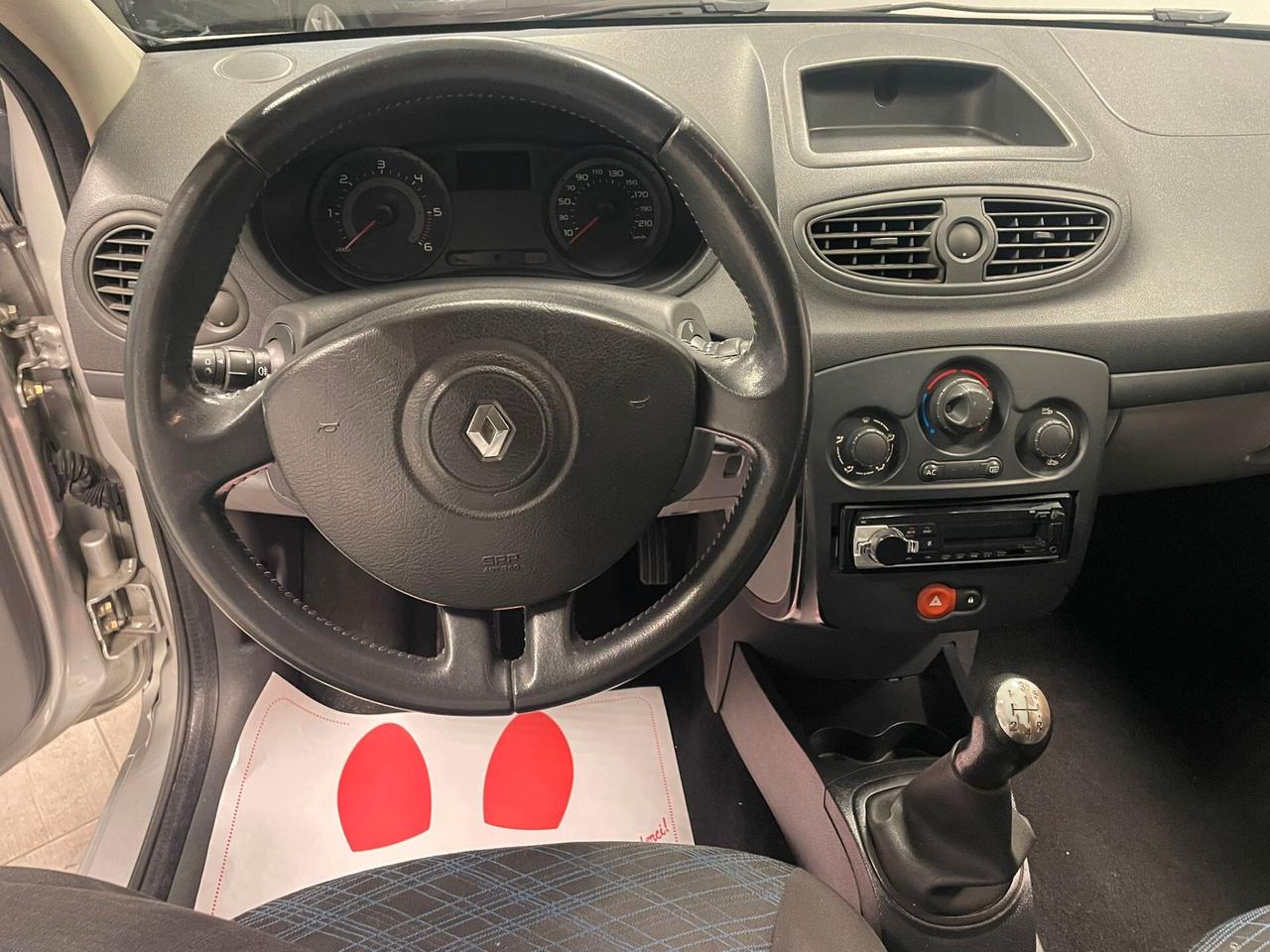 RENAULT CLIO OK NEOPATENTATI