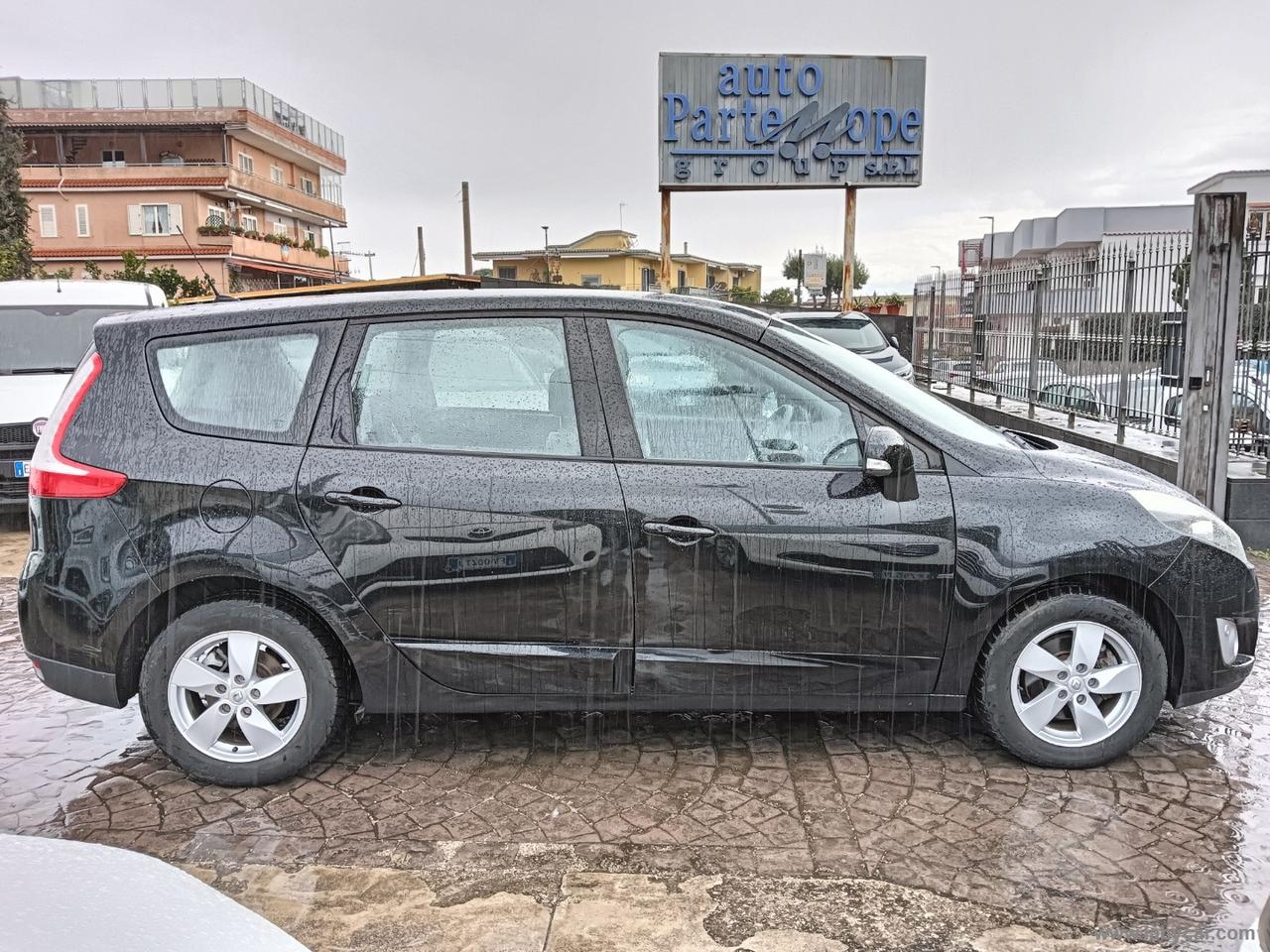 RENAULT Scénic 1.5 dCi 110 CV S&S Live