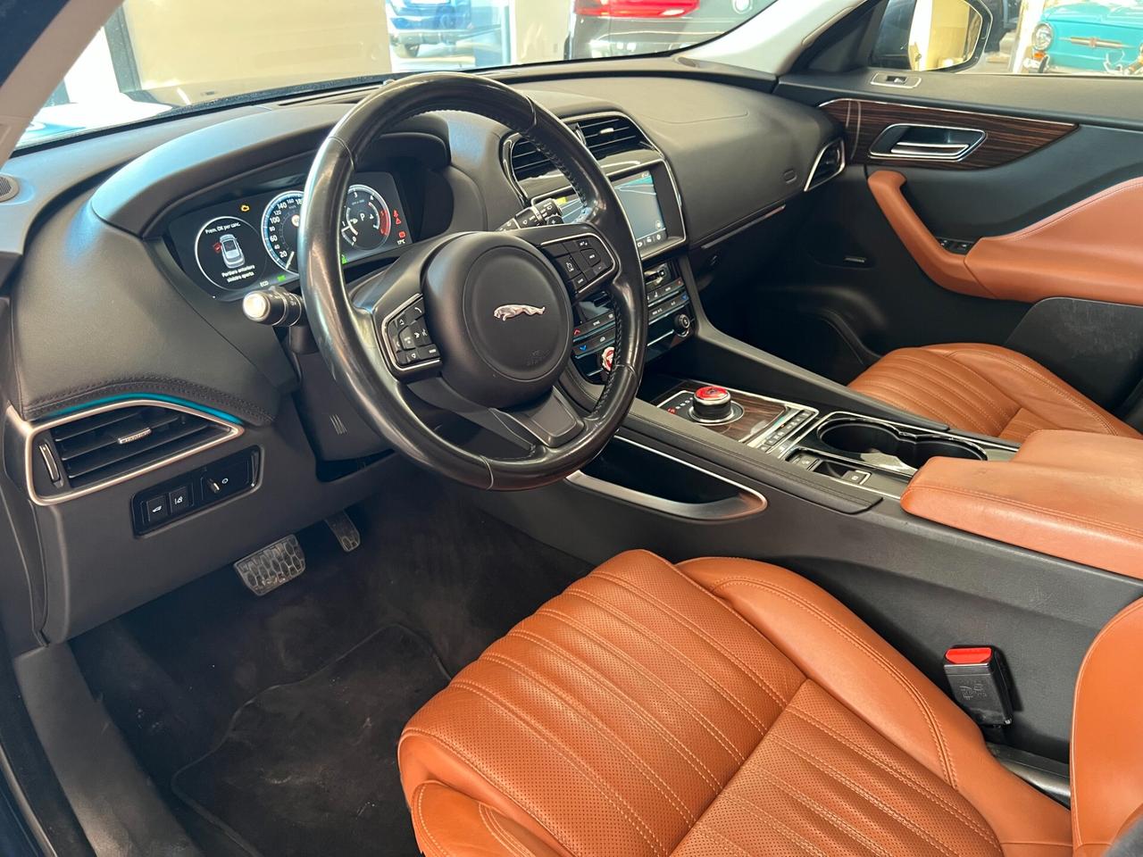 Jaguar F-Pace 2.0 D 180 CV Portfolio