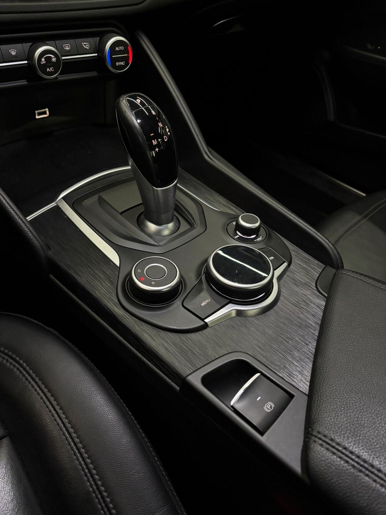 Alfa Romeo Giulia 2.2 Turbodiesel 160 CV AT8 Business