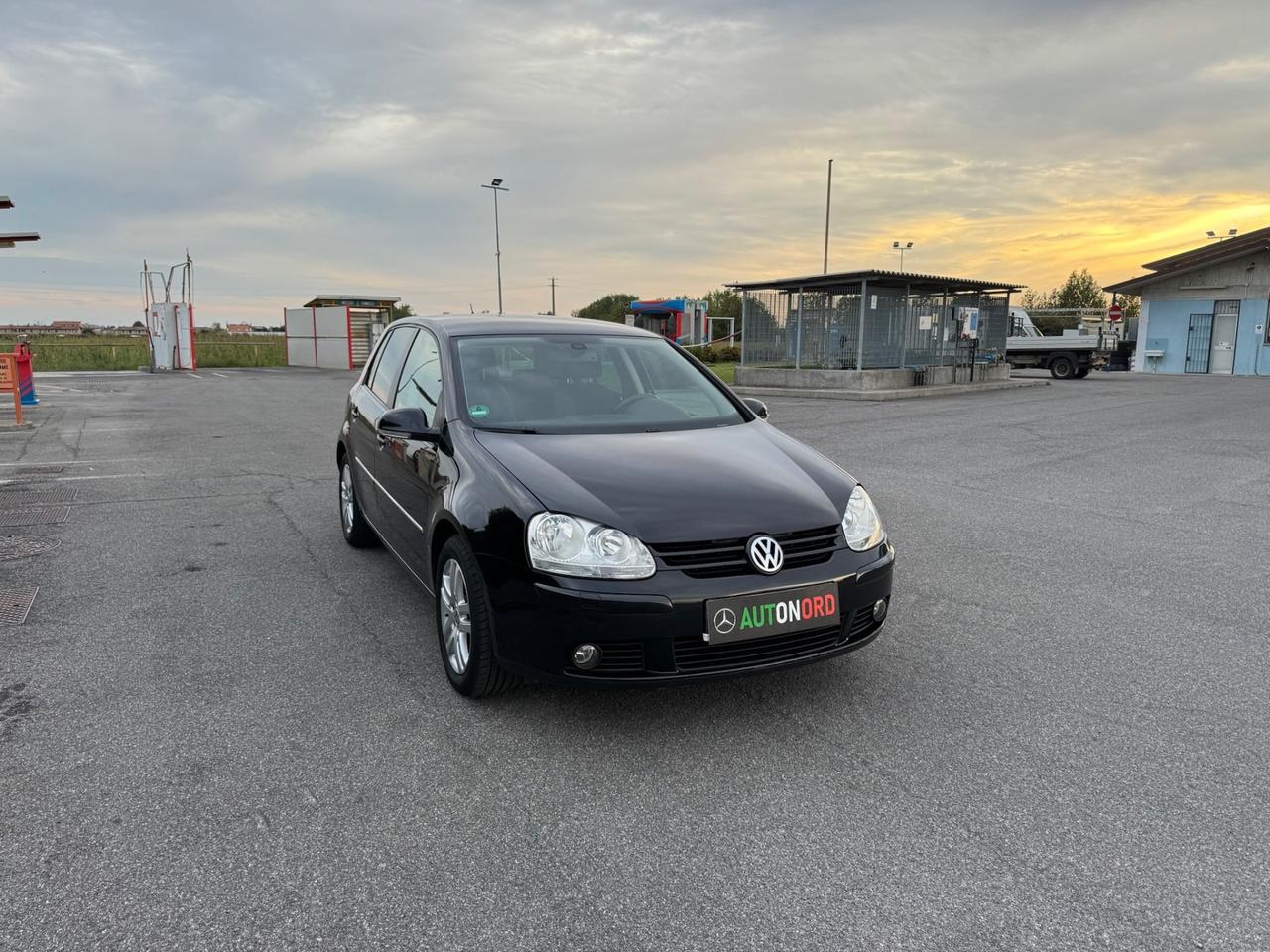 Volkswagen Golf 1.4 59kw 5p. Comfortlineok neopatentati