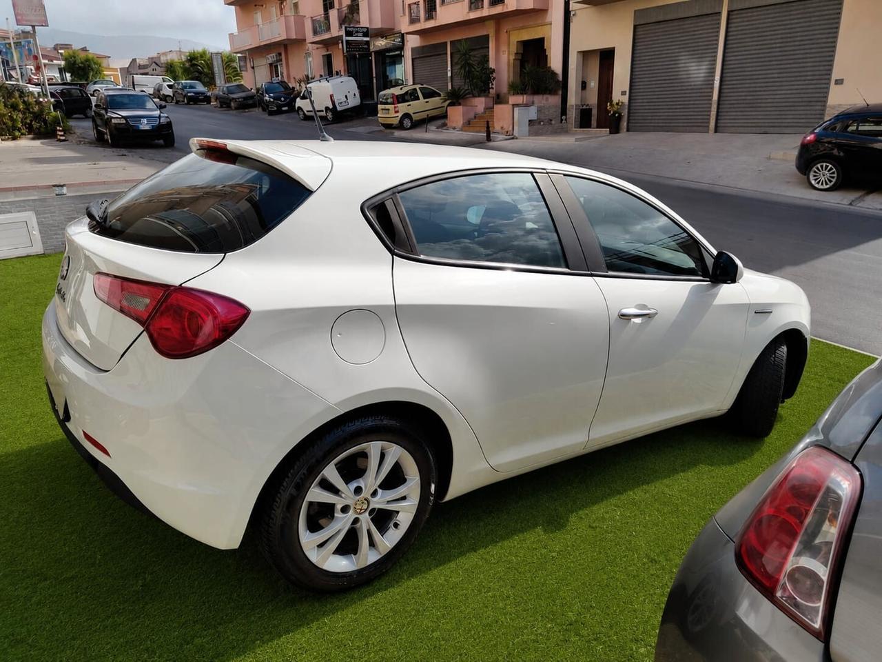 Alfa Romeo Giulietta 1.6 JTD 105 CV Exclusive