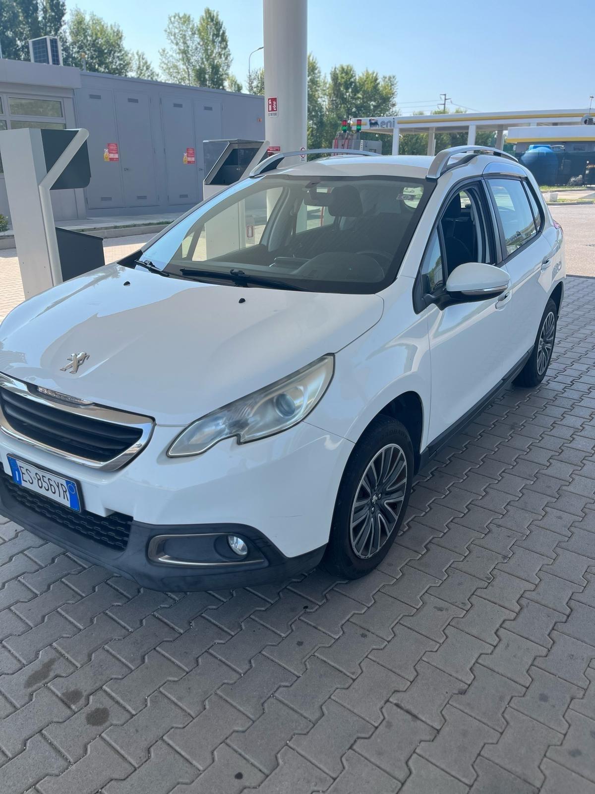 Peugeot 2008 1.2 VTi 82CV Allure