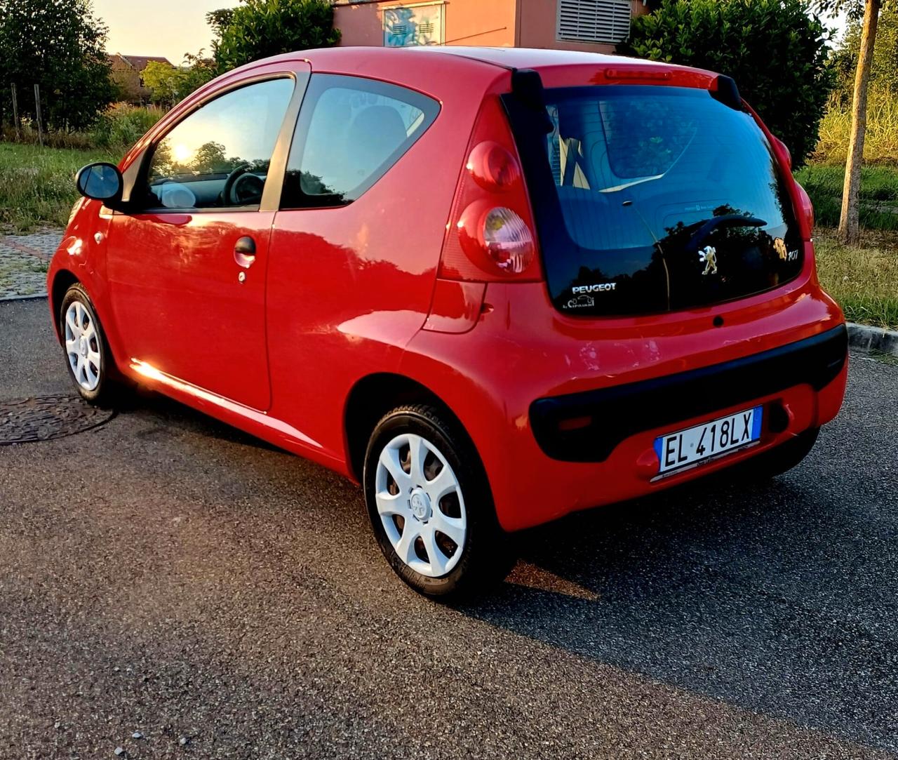 Peugeot 107 1.0 68CV 3p. Active anno 2012