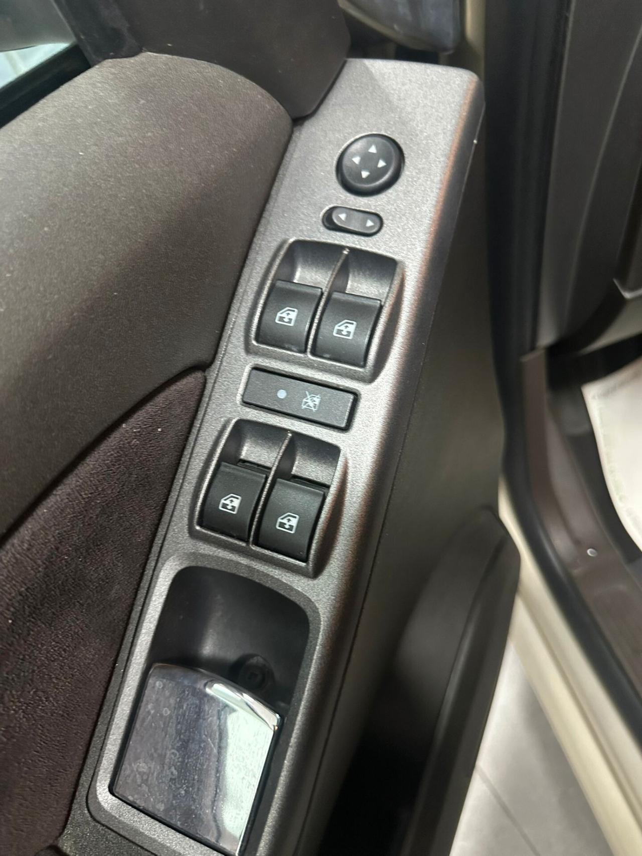 Lancia MUSA 1.3 Mjt 95 CV DFN Platinum