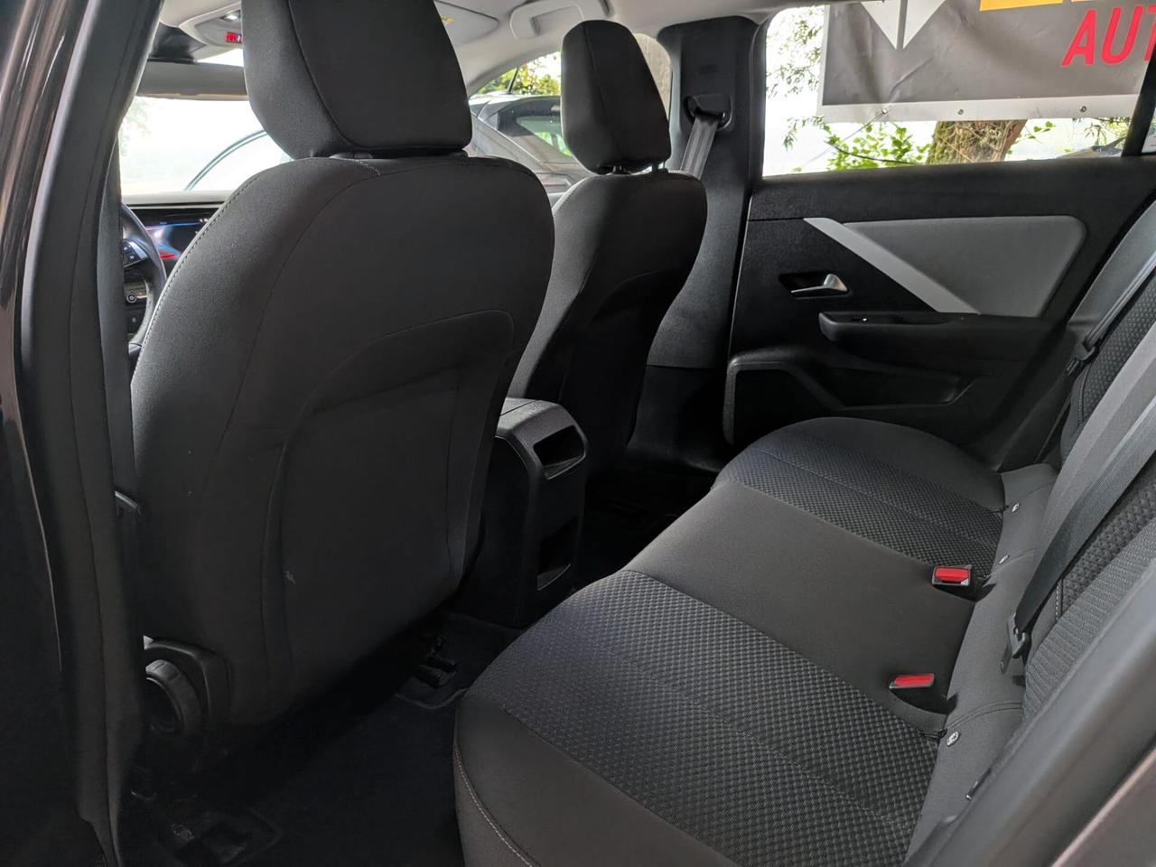 Opel Astra 1.2 Turbo 110 CV Edition 5d