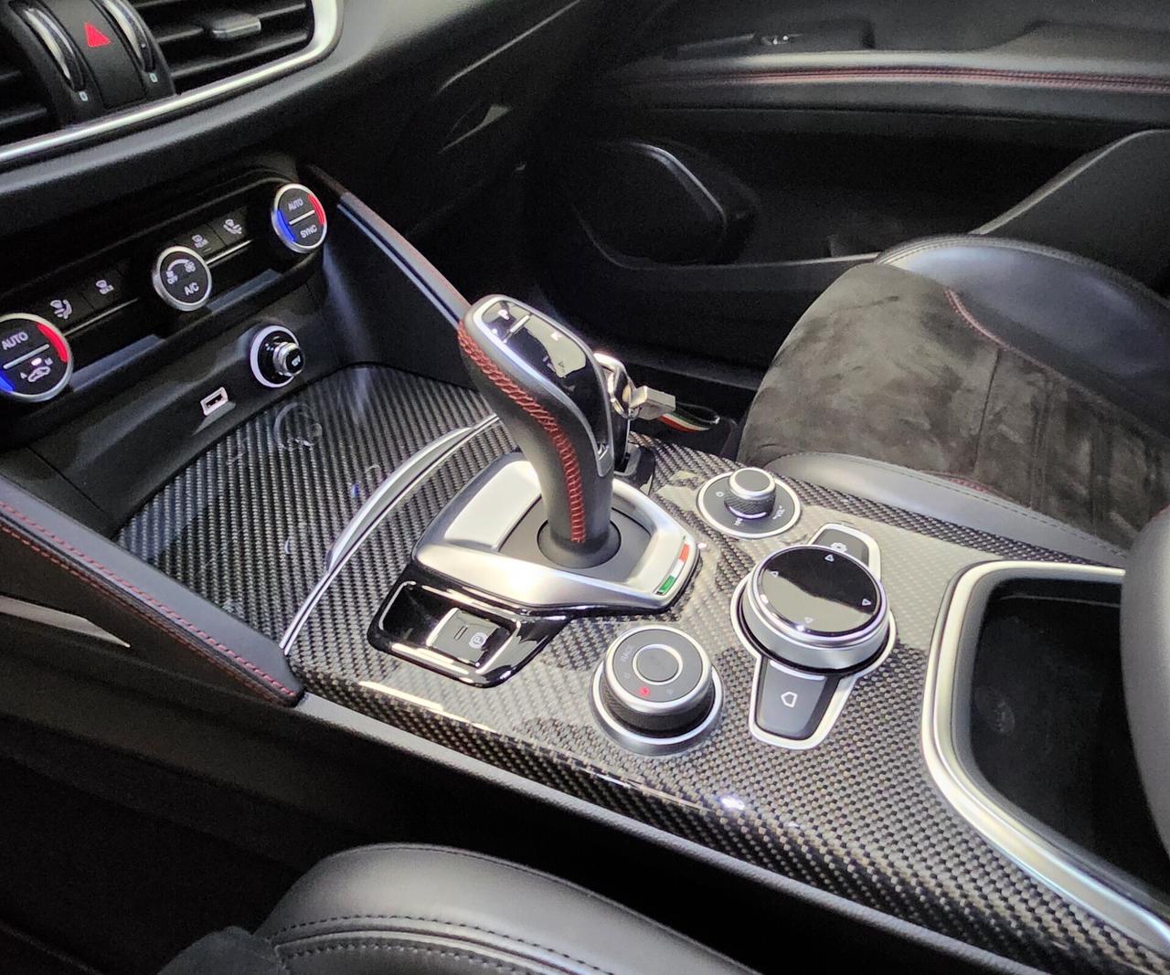Alfa Romeo Stelvio 2.9 Bi-Turbo V6 510 CV AT8 Quad