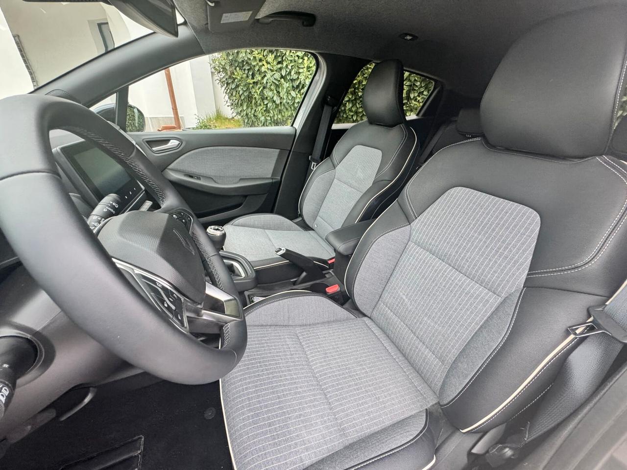 Renault Clio TCe 90 CV 5 porte Techno