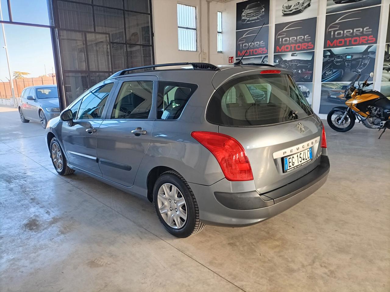 Peugeot 308 1.6 8V HDi 112CV SW Premium 02/2011