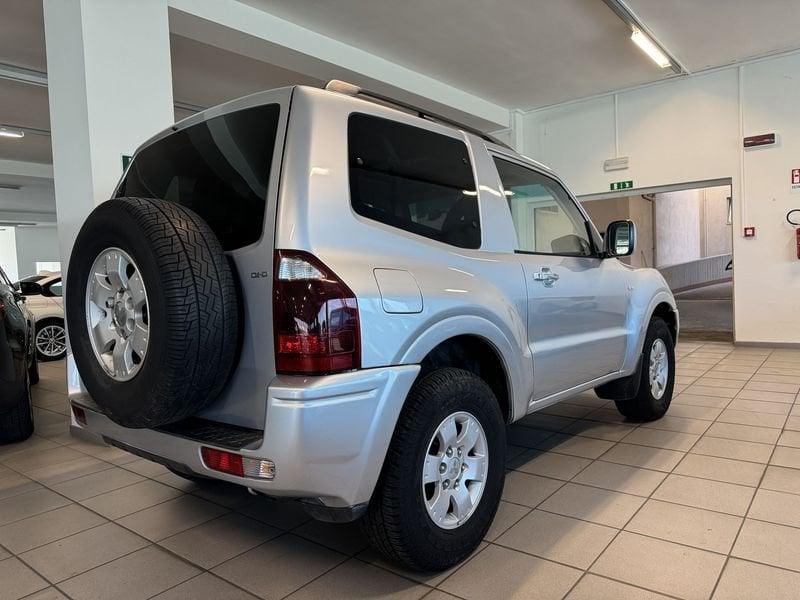 Mitsubishi Pajero Pajero 3.2 DI-D 16V 3p. Intense