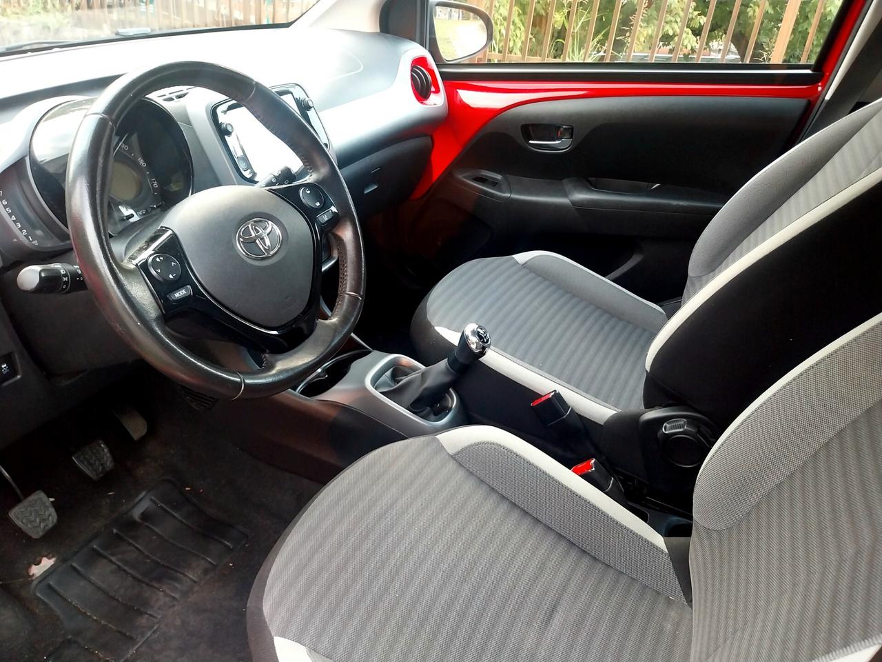 Toyota Aygo 1.0 VVT-i 72 CV 5 porte x-cool