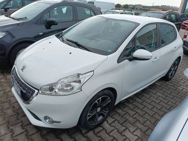 Peugeot 208 PureTech 82 5 porte Allure MOTORE NUOVO
