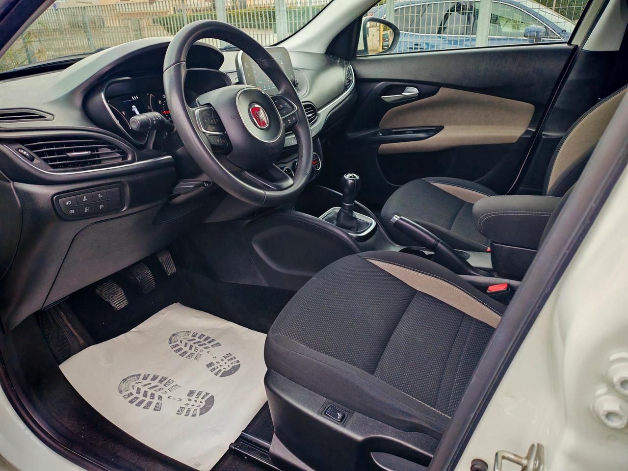 Fiat Tipo 1.3 Mjt Sw Lounge navig led 2021