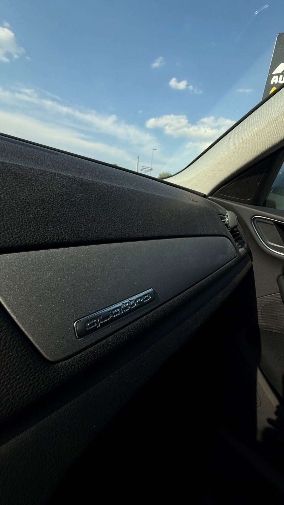 Audi Q3 2.0 TDI 140 CV quattro S tronic Sline