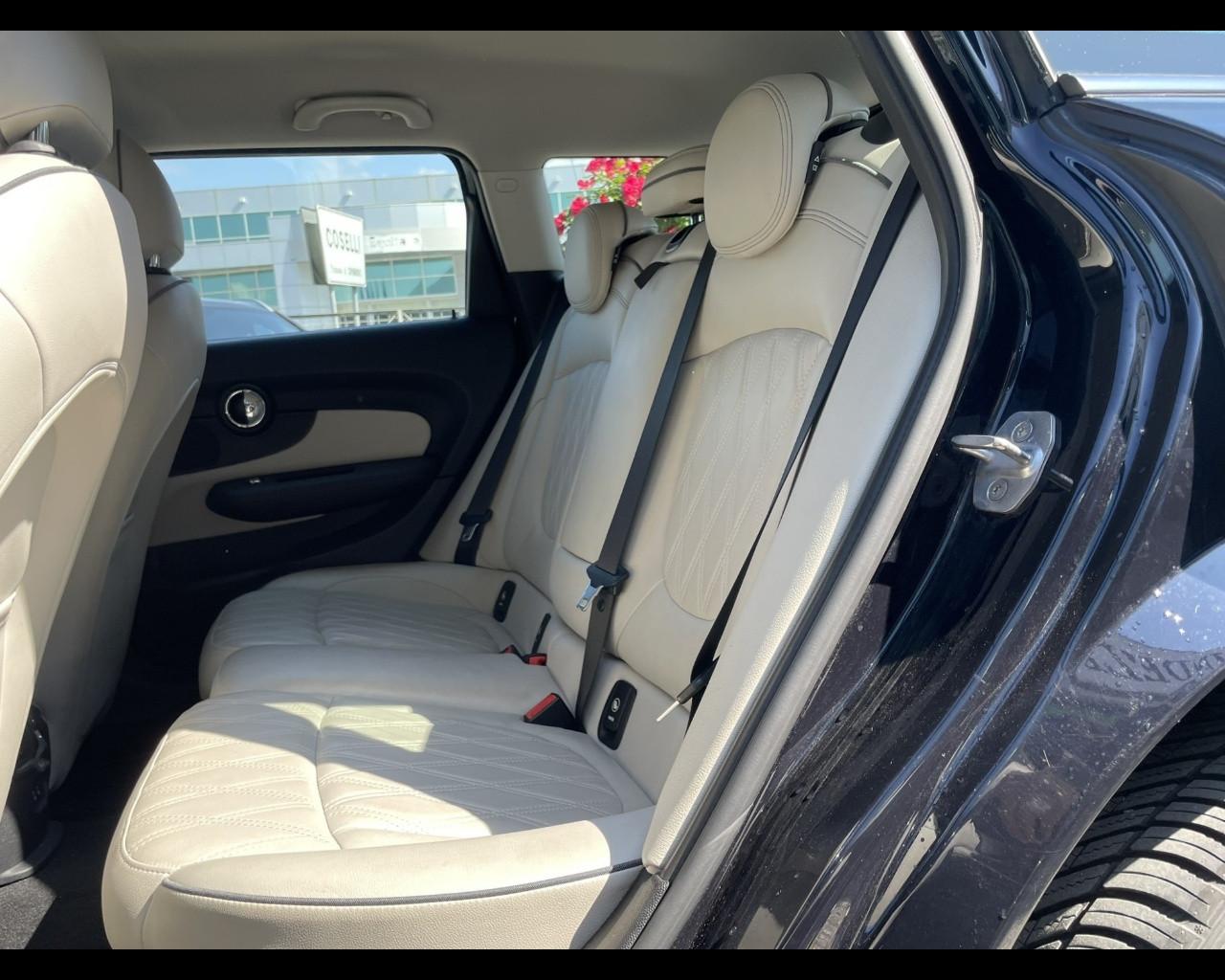 MINI Mini Clubman (F54) - Mini 2.0 Cooper D Mayfair Edition Clubman