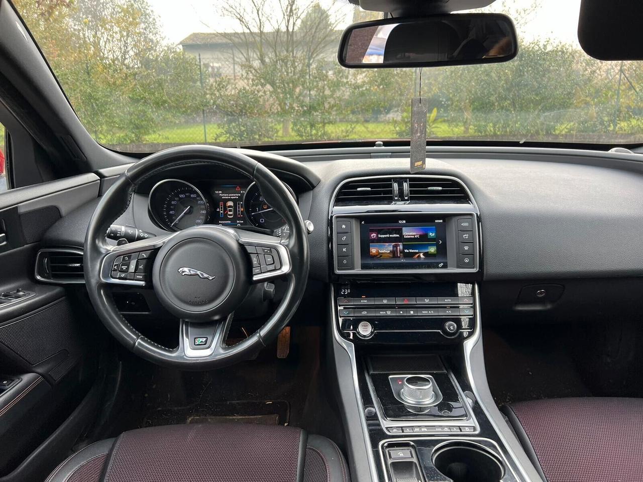 Jaguar XE 2.0 D Turbo aut.EURO 6B MOTORE DA RIVESIONARE