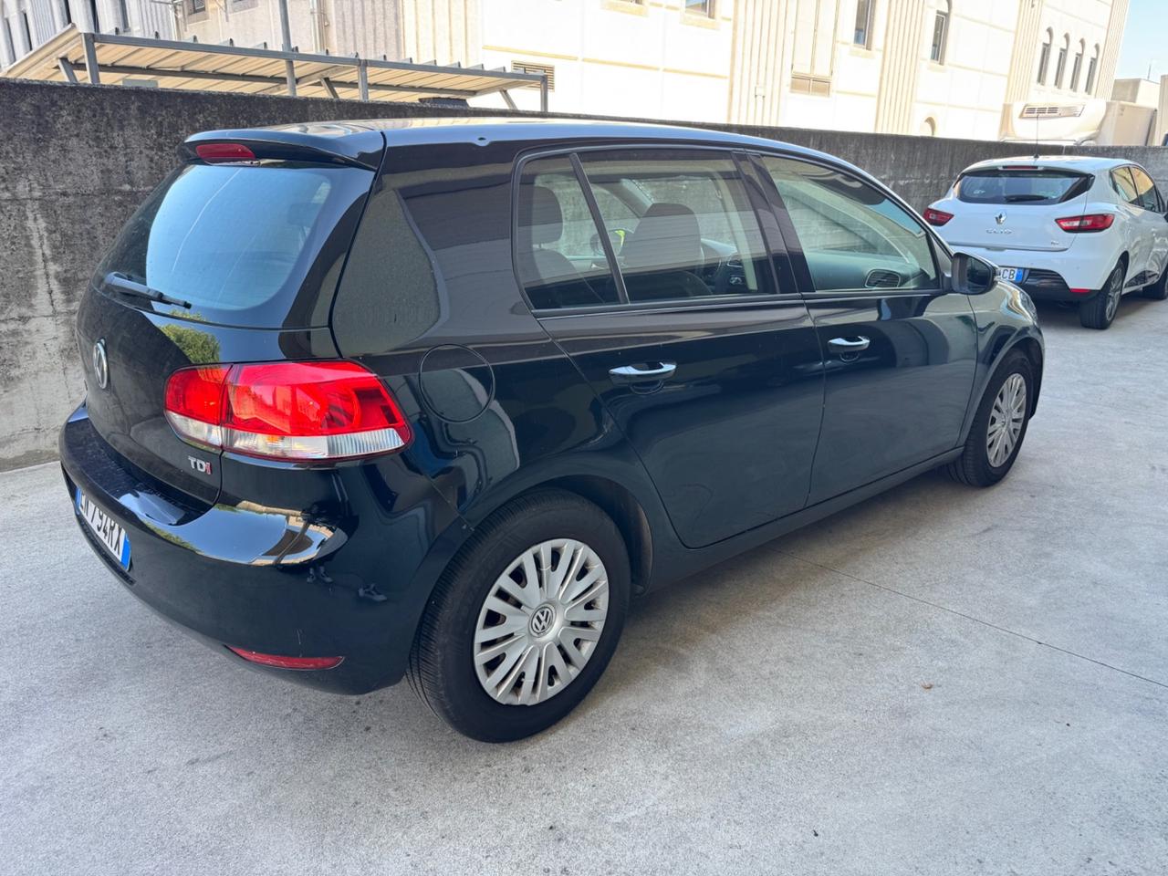 Volkswagen Golf 1.6 TDI DPF 5p. Highline