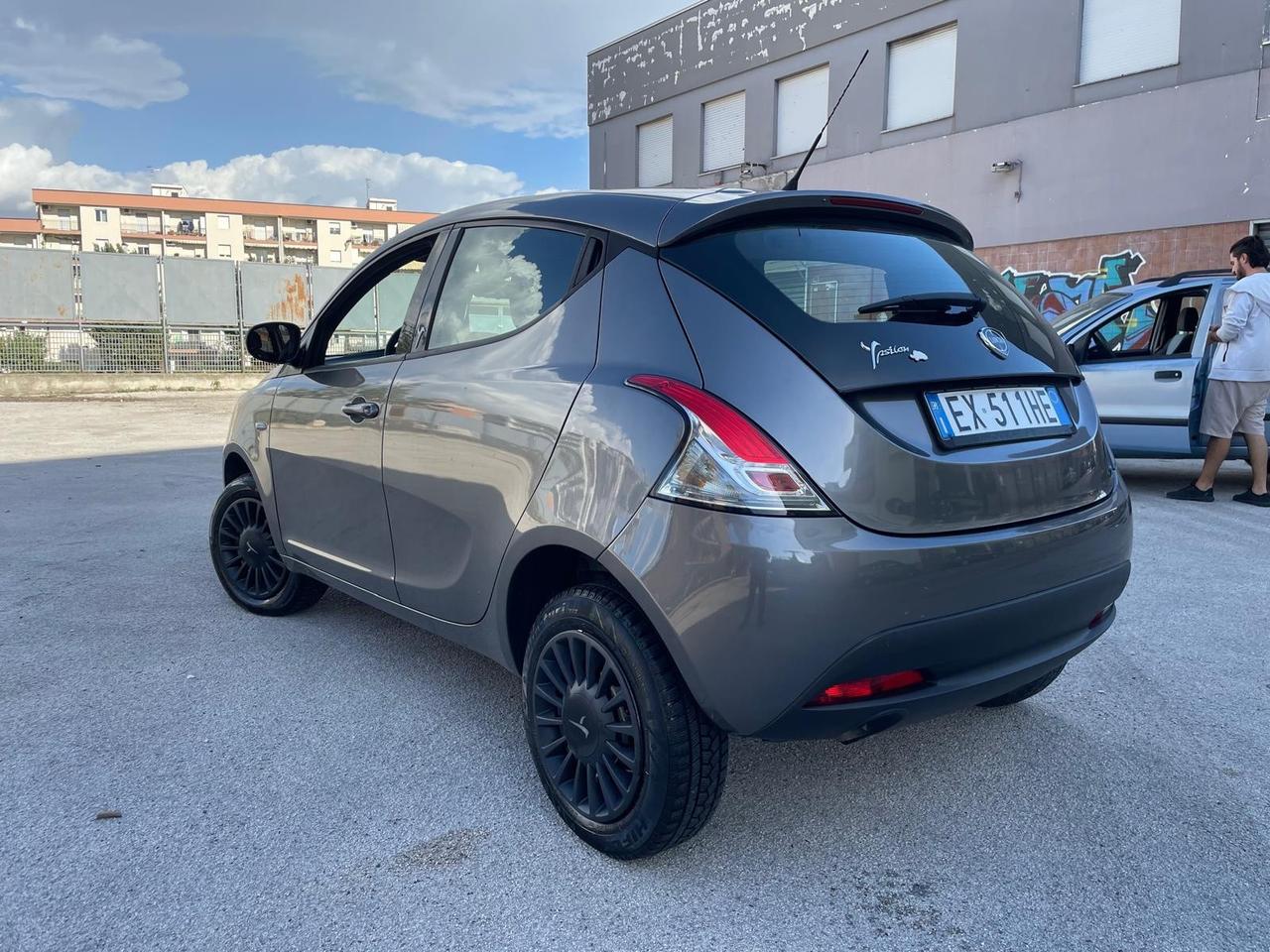 Lancia Ypsilon 0.9 TwinAir 85 CV 5 porte S&S Silver km 120 mila